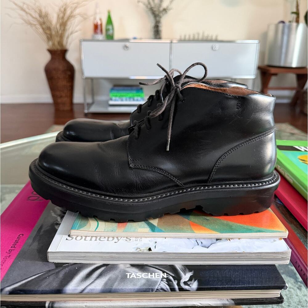 Banana Republic Men's Made in Italy Leather Chukka Boots